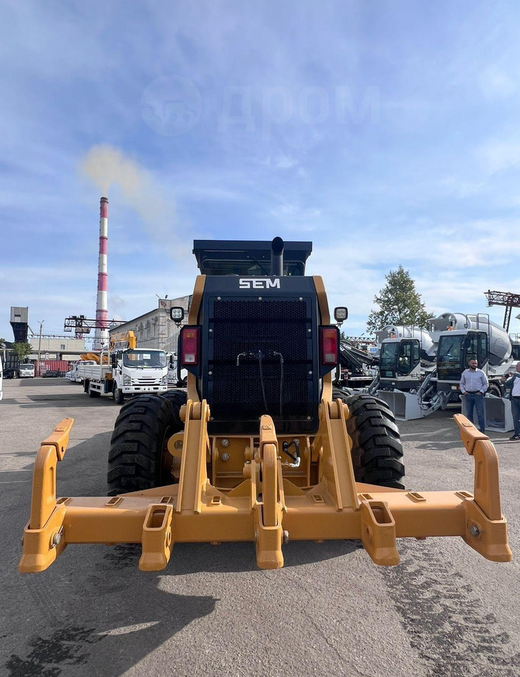 Новый Грейдер SEM 922F AWD: фото 20 Новый Грейдер SEM 922F AWD: фото 20