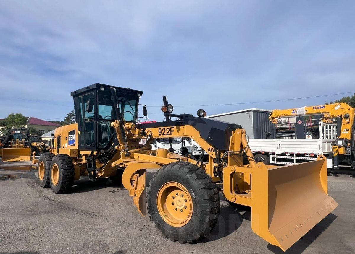 Новый Грейдер SEM 922F AWD: фото 12