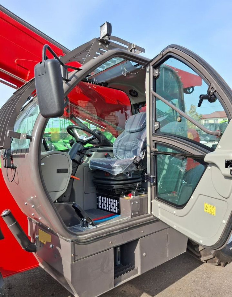 Новый Телескопический погрузчик YUGONG TR735: фото 13 Новый Телескопический погрузчик YUGONG TR735: фото 13