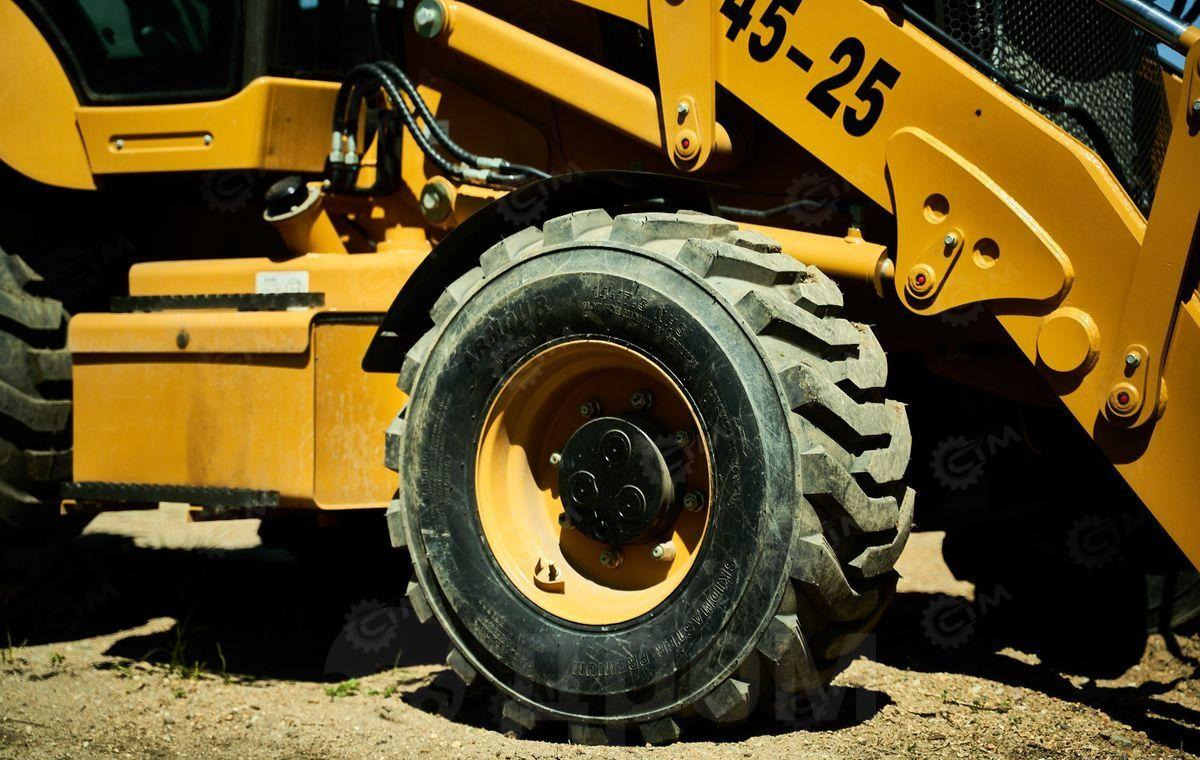 Новый Экскаватор-погрузчик Yugong 45-25: фото 16