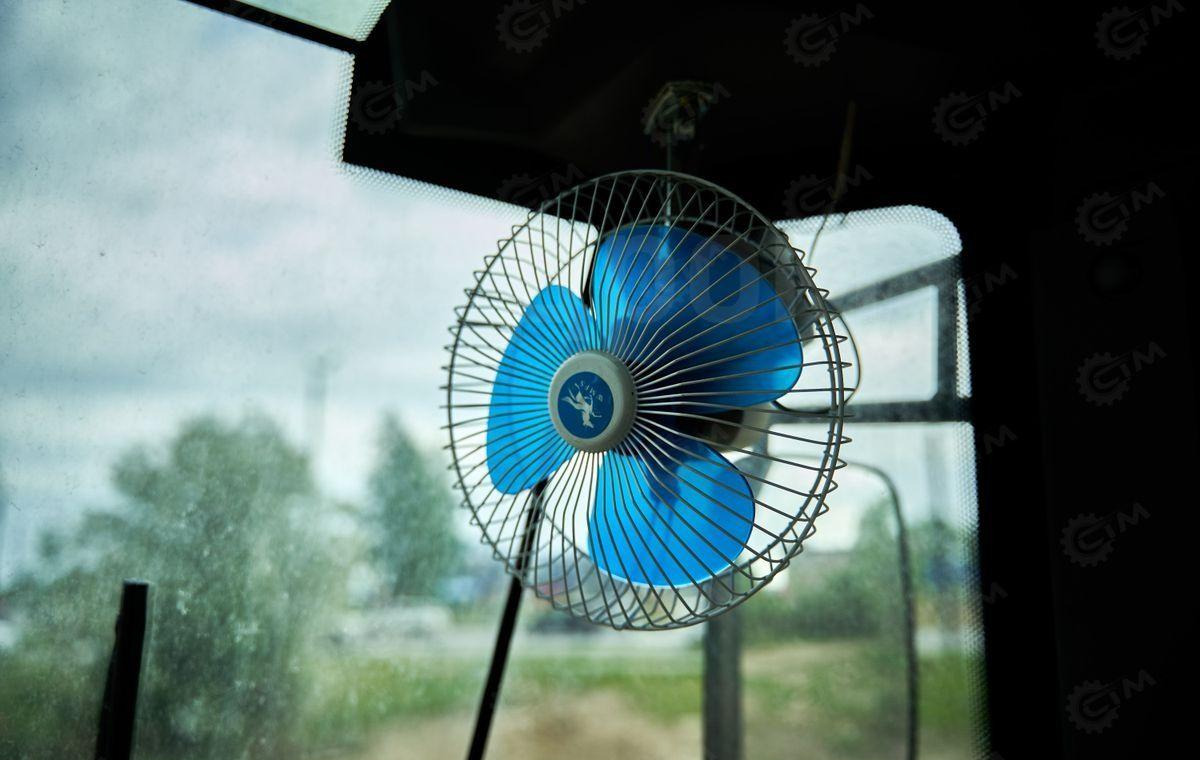 Колёсный погрузчик Yugong 930: фото 11 Колёсный погрузчик Yugong 930: фото 11