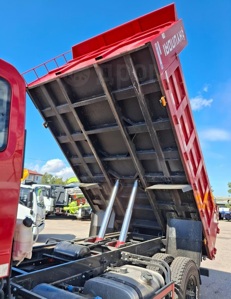 Новый Самосвал Hyundai Xcient: фото 13 Новый Самосвал Hyundai Xcient: фото 13