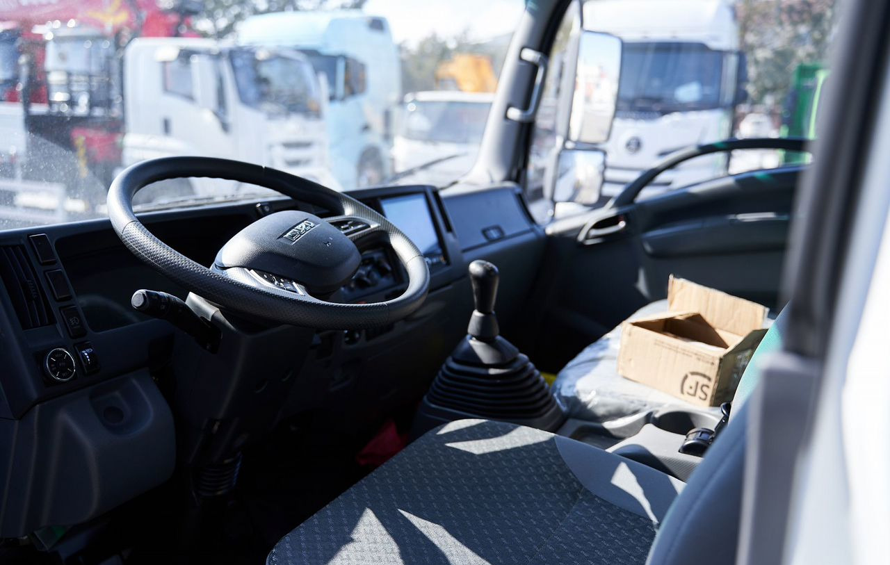 Новый Грузовик бортовой/ Платформа, Автоманипулятор Isuzu Elf (N-series): фото 20