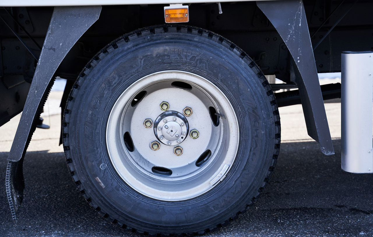 Новый Грузовик бортовой/ Платформа, Автоманипулятор Isuzu Elf (N-series): фото 10