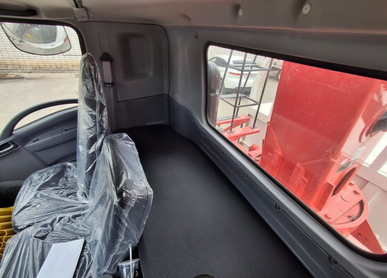 Новый Грузовик бортовой/ Платформа, Автоманипулятор Isuzu Elf (N-series): фото 15