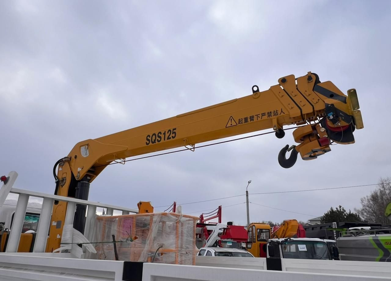 Новый Грузовик бортовой/ Платформа, Автоманипулятор Isuzu Elf (N-series): фото 11