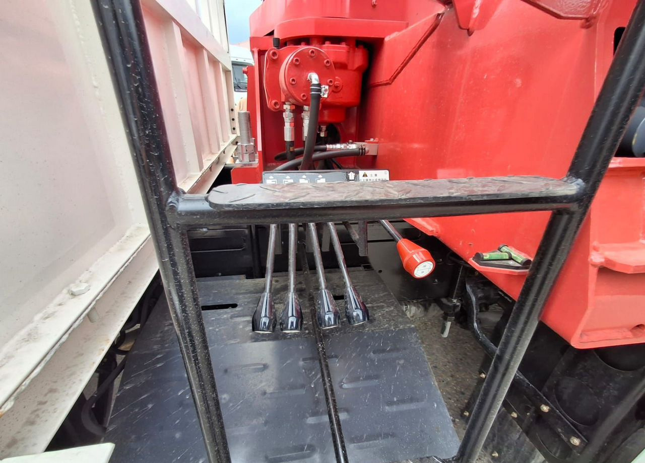 Новый Грузовик бортовой/ Платформа, Автоманипулятор Isuzu Elf (N-series): фото 11