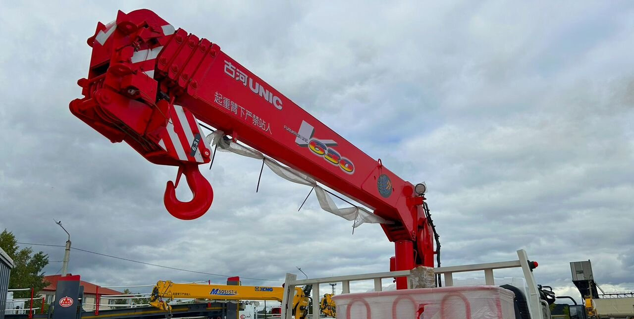 Новый Грузовик бортовой/ Платформа, Автоманипулятор Isuzu Elf (N-series): фото 13