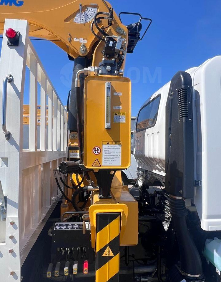 Новый Грузовик бортовой/ Платформа, Автоманипулятор Isuzu Elf: фото 16