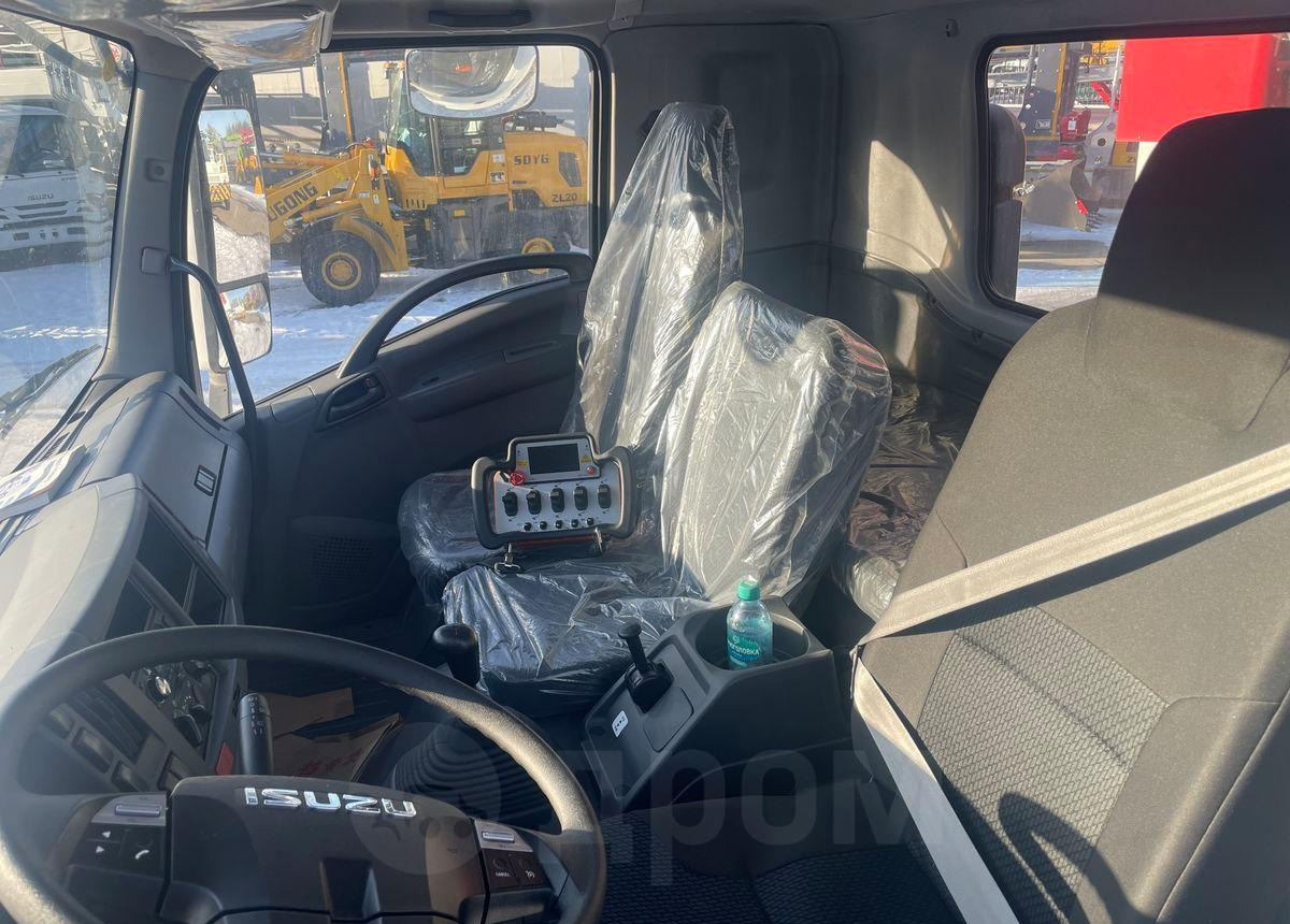 Новый Грузовик с подъемником Isuzu Elf: фото 12 Новый Грузовик с подъемником Isuzu Elf: фото 12