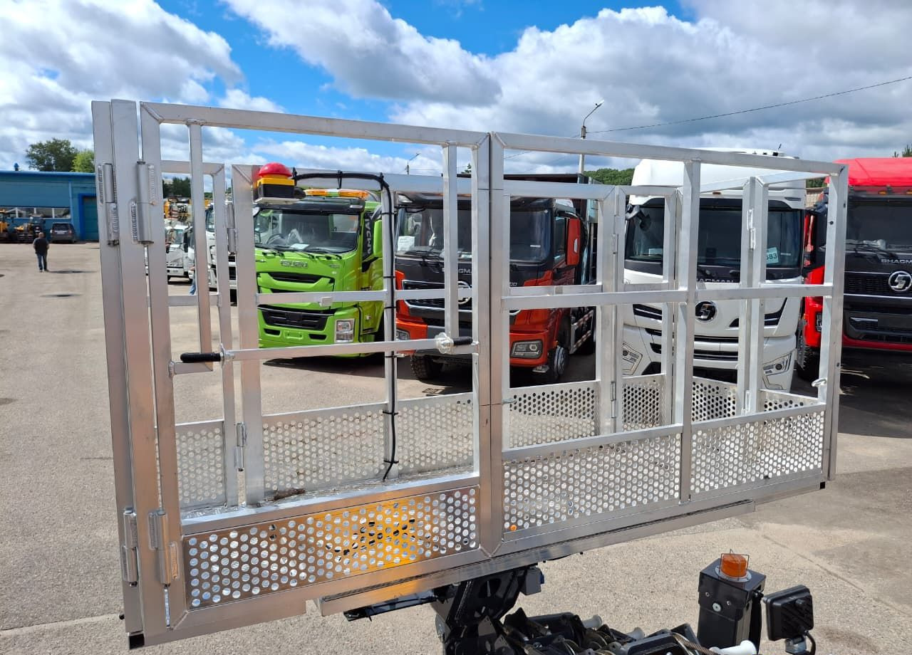 Новый Грузовик с подъемником Isuzu Elf: фото 13