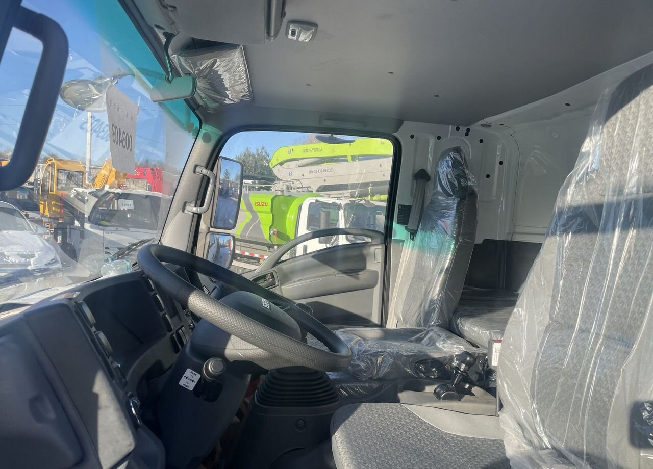 Новый Грузовик бортовой/ Платформа, Автоманипулятор Isuzu Elf: фото 9