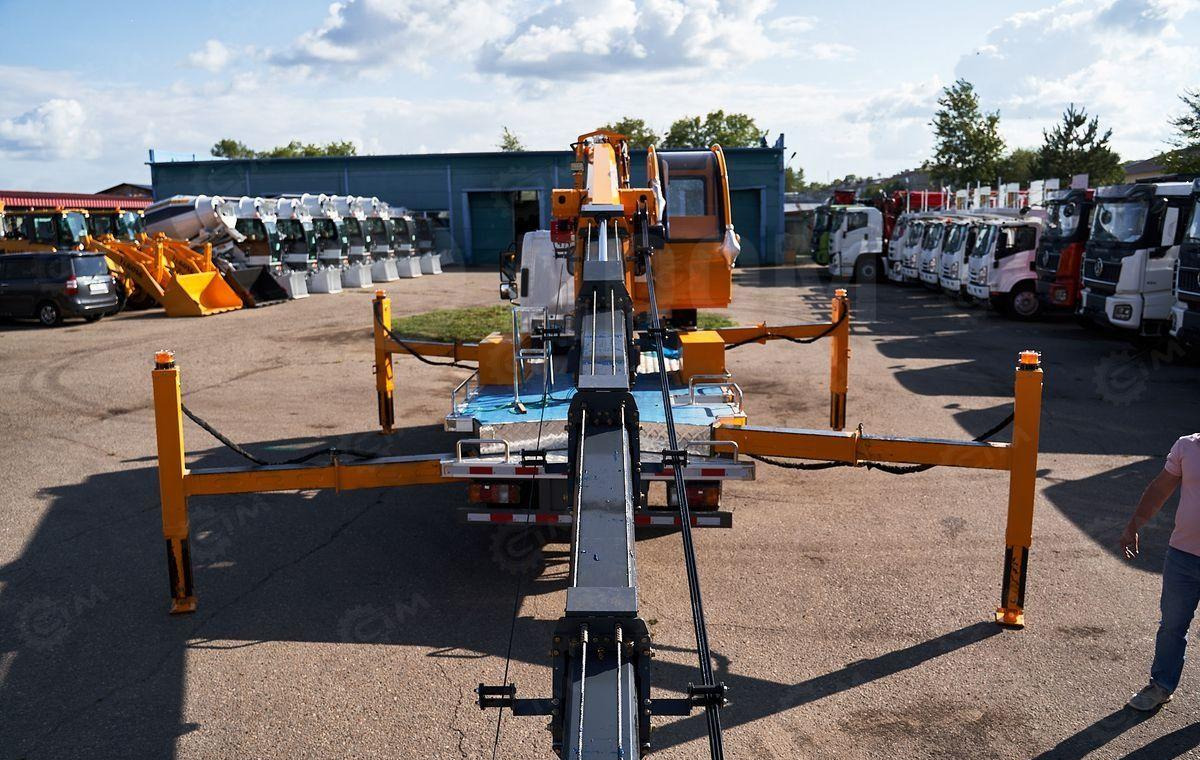 Новый Грузовик с подъемником Isuzu Elf: фото 16 Новый Грузовик с подъемником Isuzu Elf: фото 16