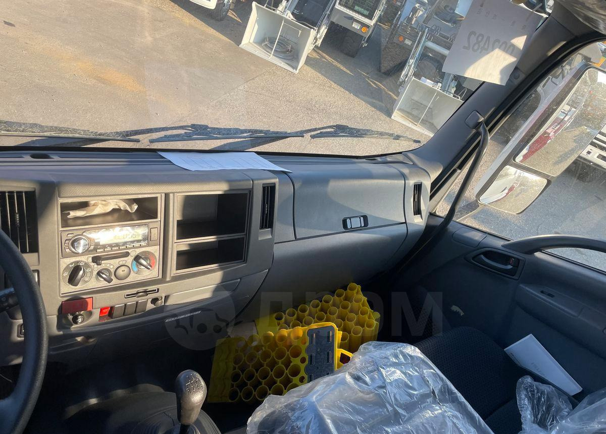 Новый Бортовой грузовик/ Платформа, Автоманипулятор Isuzu Elf: фото 14