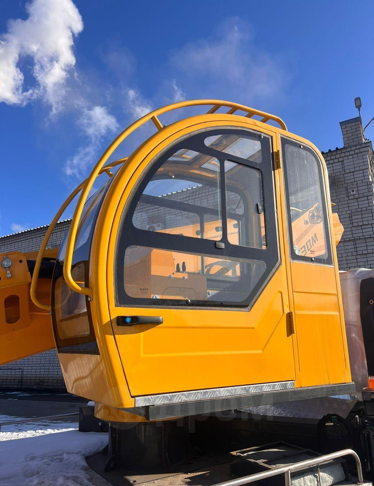 Новый Грузовик с подъемником Isuzu Elf: фото 8 Новый Грузовик с подъемником Isuzu Elf: фото 8