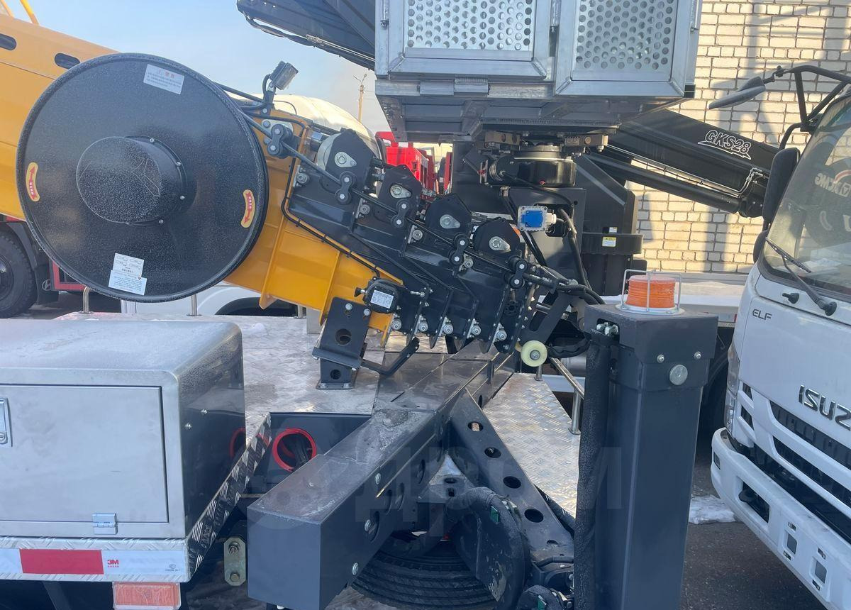 Новый Грузовик с подъемником Isuzu Elf: фото 6