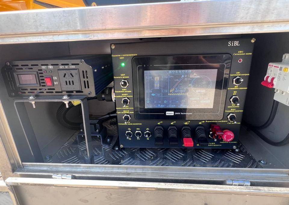 Новый Грузовик с подъемником Isuzu Elf: фото 7 Новый Грузовик с подъемником Isuzu Elf: фото 7