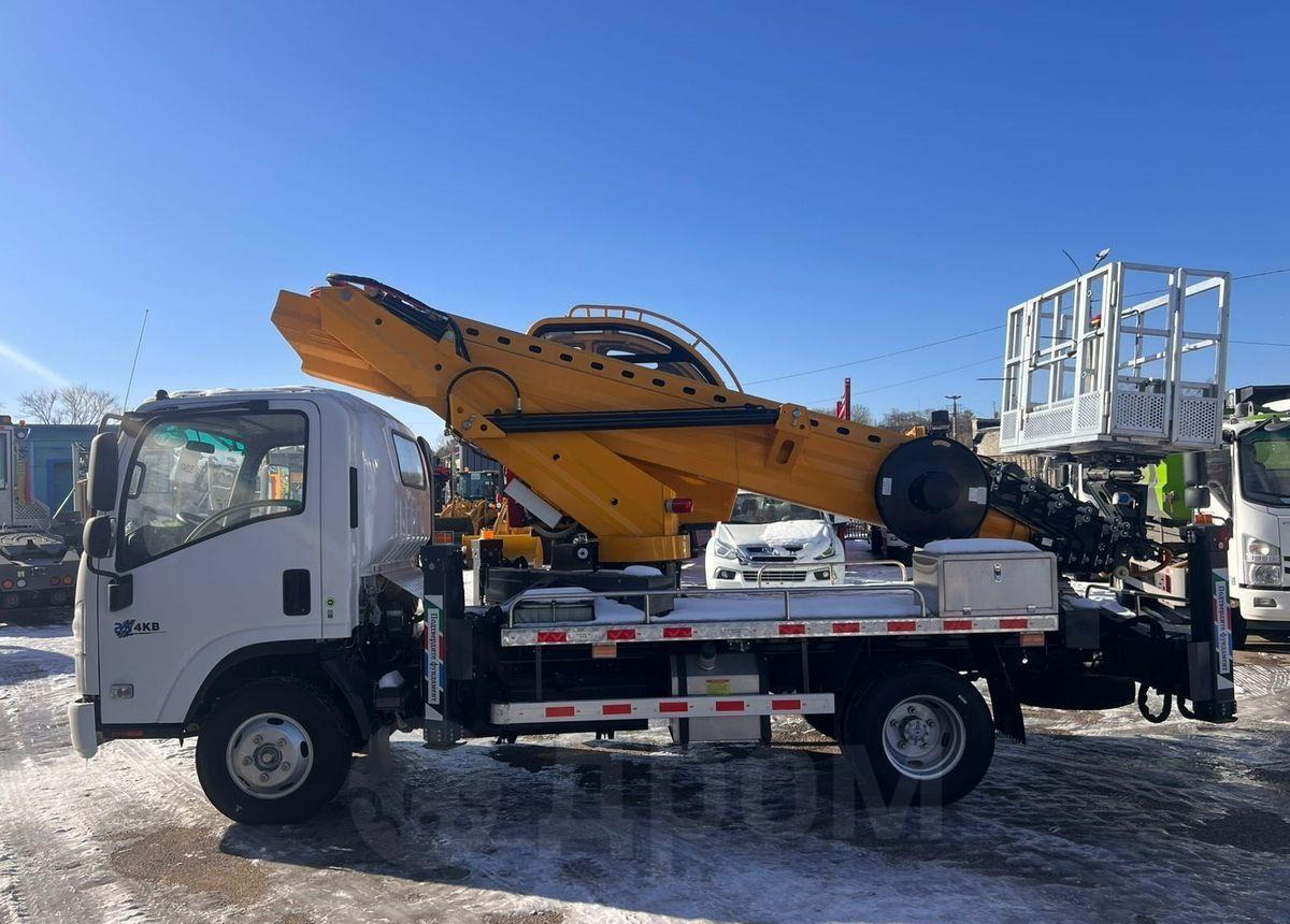 Новый Грузовик с подъемником Isuzu Elf: фото 7 Новый Грузовик с подъемником Isuzu Elf: фото 7