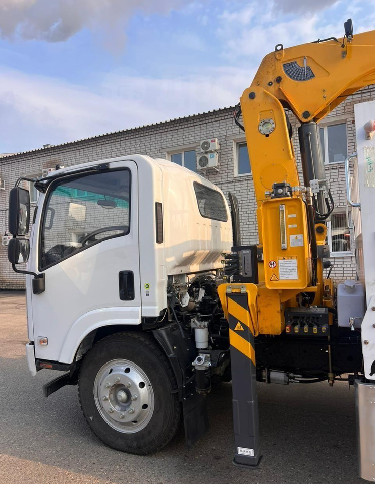 Новый Грузовик бортовой/ Платформа, Автоманипулятор Isuzu Elf: фото 12 Новый Грузовик бортовой/ Платформа, Автоманипулятор Isuzu Elf: фото 12