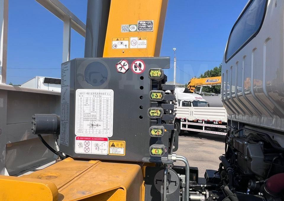 Новый Автоманипулятор Isuzu Elf: фото 12 Новый Автоманипулятор Isuzu Elf: фото 12