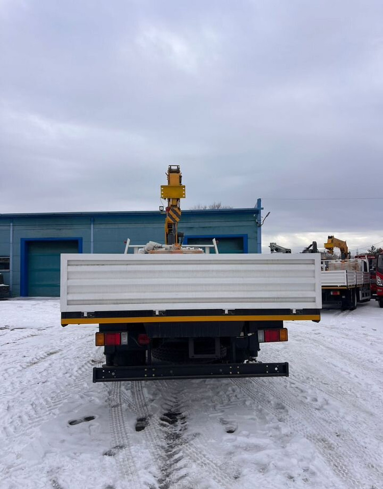 Новый Грузовик бортовой/ Платформа, Автоманипулятор Isuzu Elf: фото 6