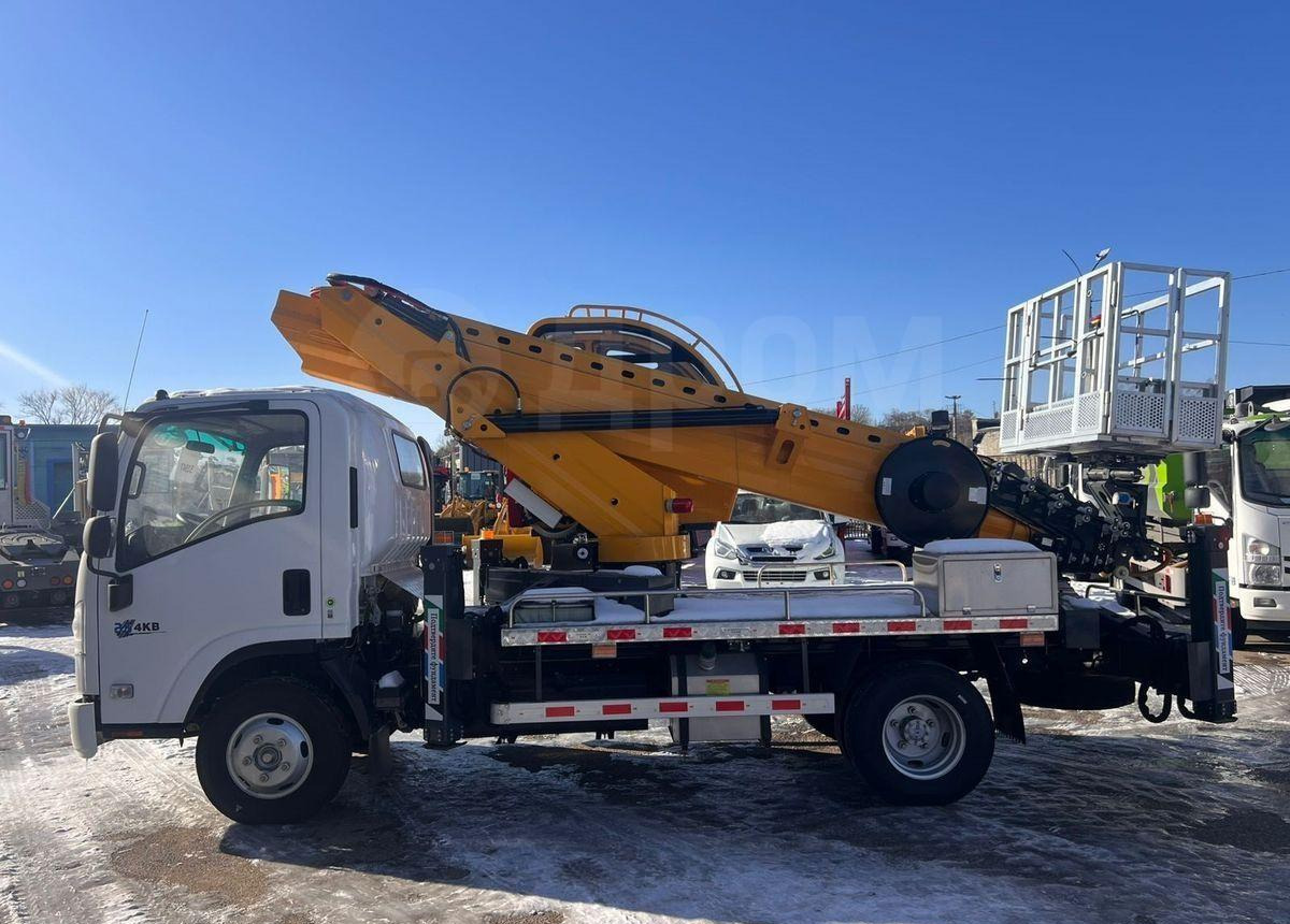 Новый Грузовик с подъемником Isuzu Elf: фото 6