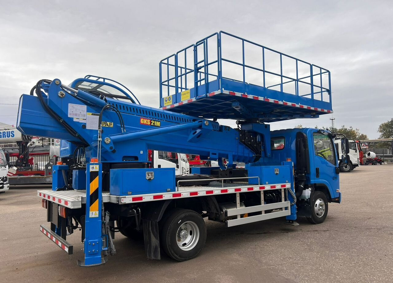 Новый Грузовик с подъемником Isuzu Elf: фото 16