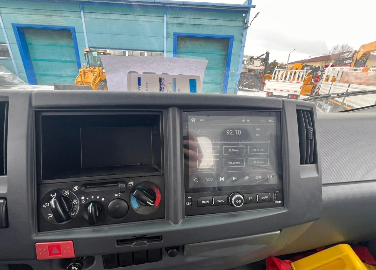 Новый Грузовик бортовой/ Платформа, Автоманипулятор Isuzu Elf: фото 18