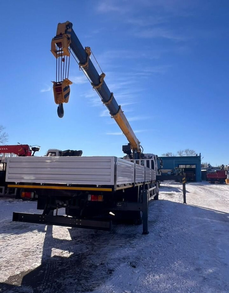 Новый Грузовик бортовой/ Платформа, Автоманипулятор Isuzu Giga (C-series): фото 13