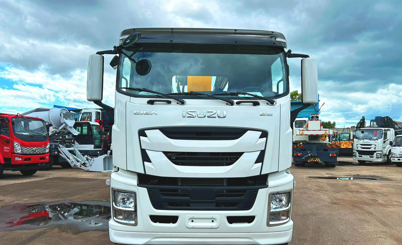 Isuzu Giga (C-series) - Грузовик бортовой/ Платформа: фото 2 Isuzu Giga (C-series) - Грузовик бортовой/ Платформа: фото 2
