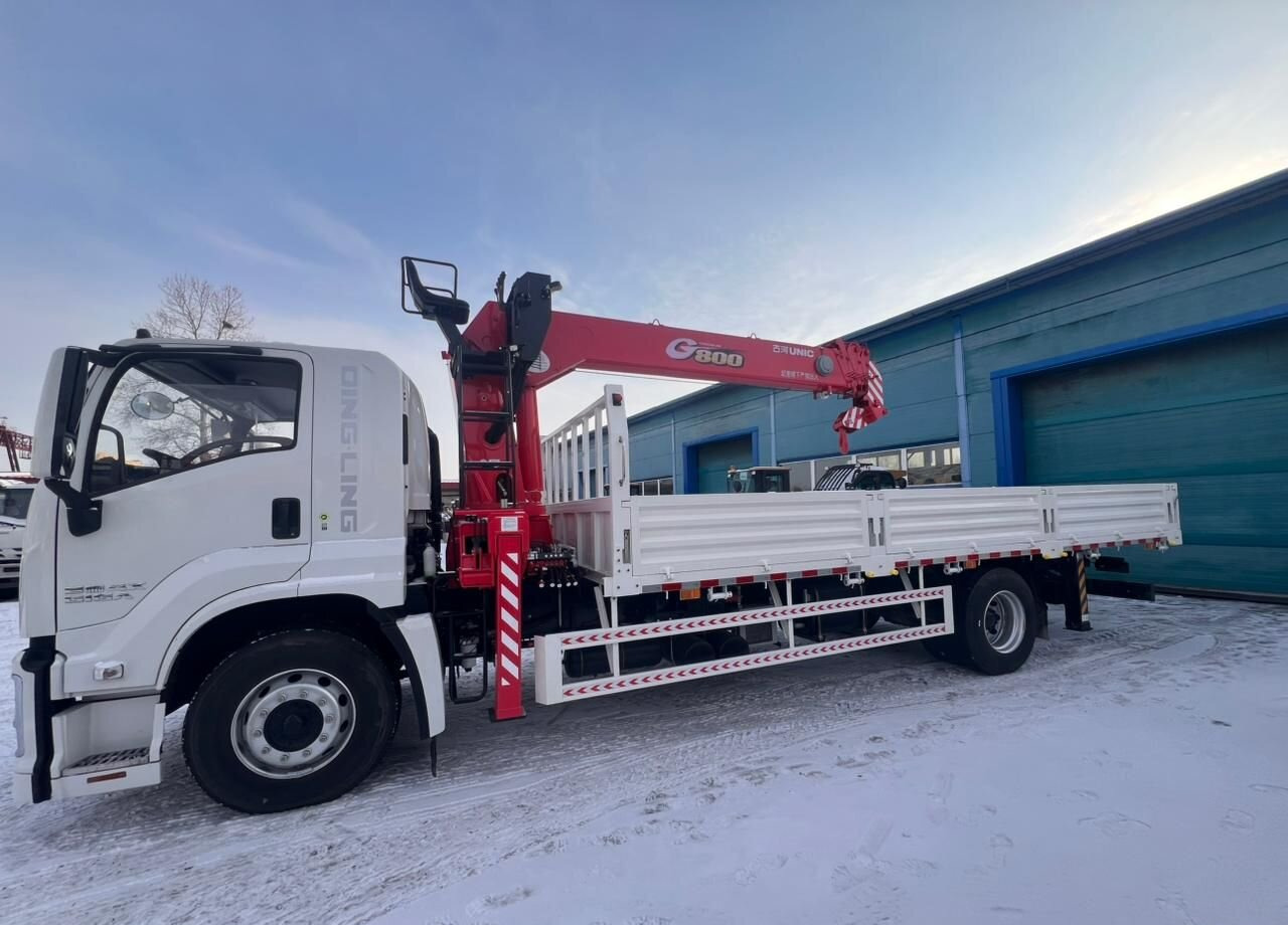 Isuzu Giga (C-series) - Грузовик бортовой/ Платформа, Автоманипулятор: фото 2 Isuzu Giga (C-series) - Грузовик бортовой/ Платформа, Автоманипулятор: фото 2