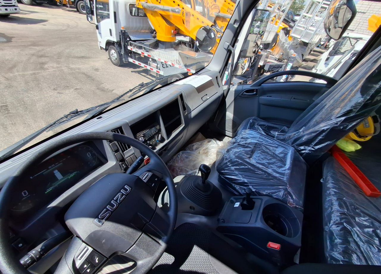 Новый Грузовик бортовой/ Платформа, Автоманипулятор Isuzu Giga (C-series): фото 12