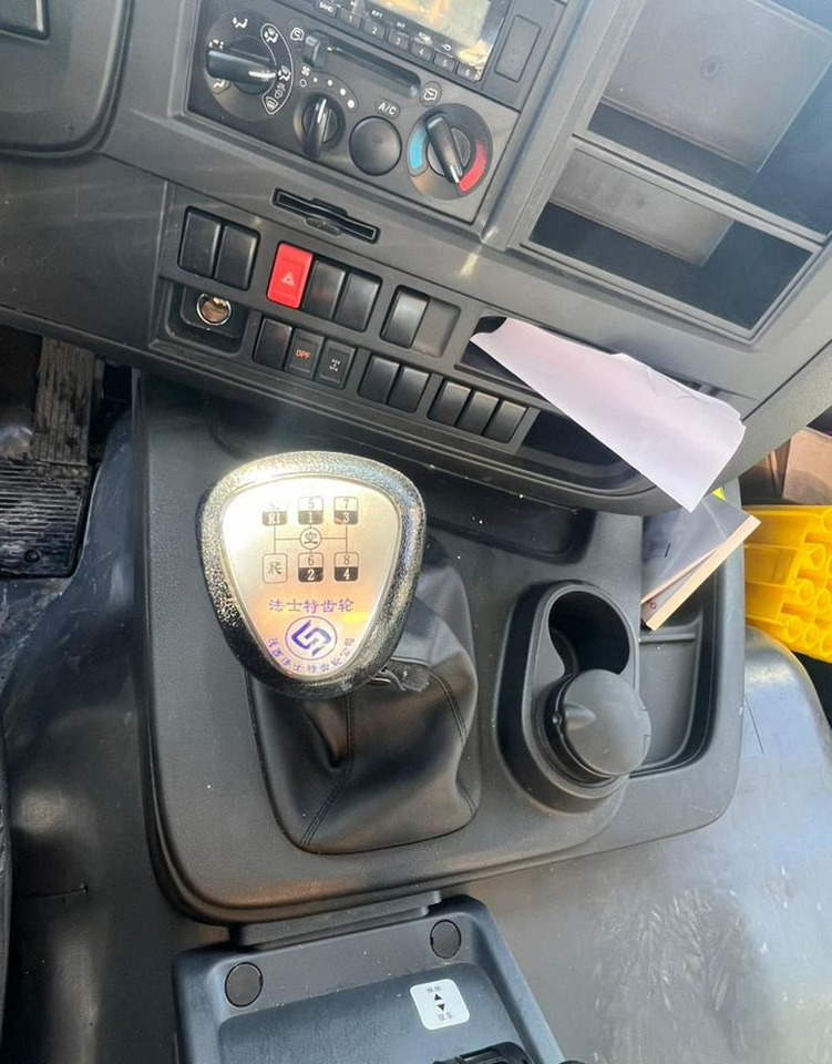 Новый Грузовик бортовой/ Платформа, Автоманипулятор Isuzu Giga (C-series): фото 19