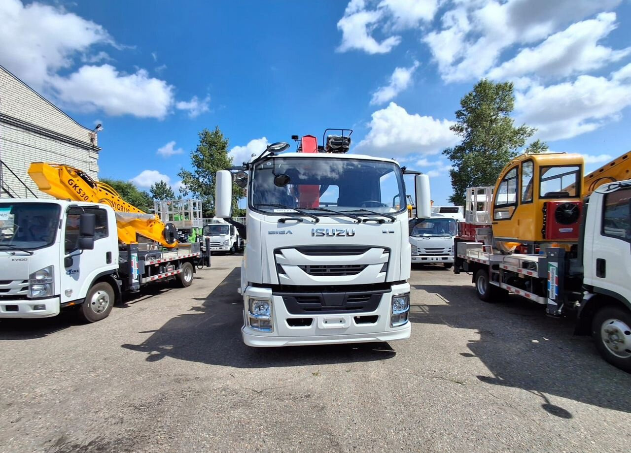 Новый Грузовик бортовой/ Платформа, Автоманипулятор Isuzu Giga (C-series): фото 6