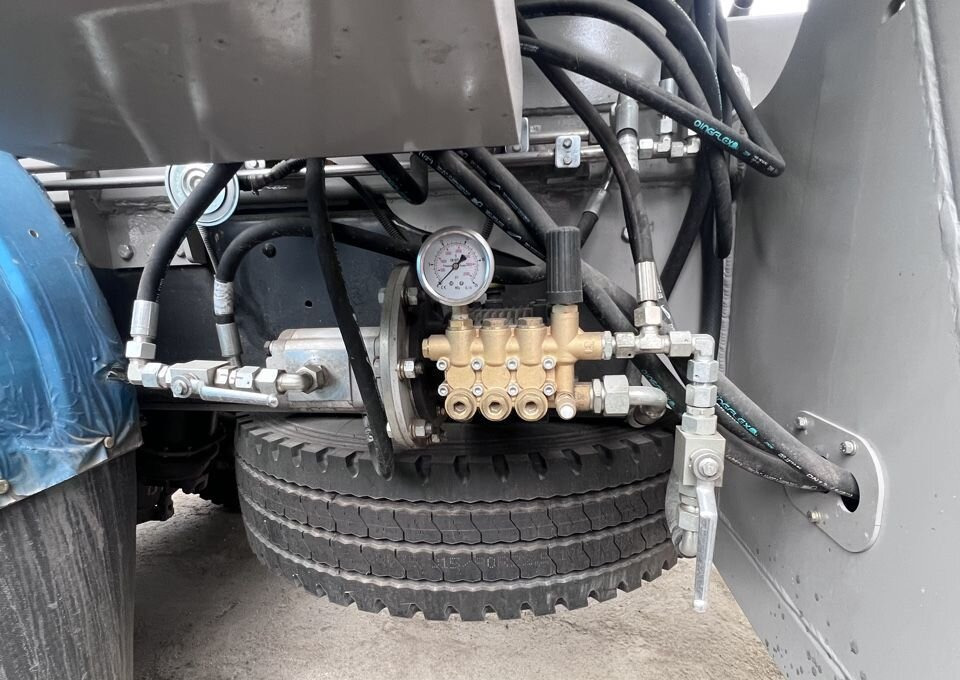 Новый Автобетононасос-смеситель Isuzu Giga: фото 18 Новый Автобетононасос-смеситель Isuzu Giga: фото 18