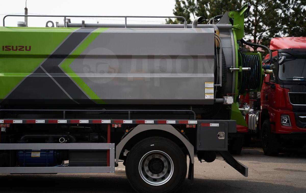 Новый Ассенизатор Isuzu Giga: фото 6 Новый Ассенизатор Isuzu Giga: фото 6