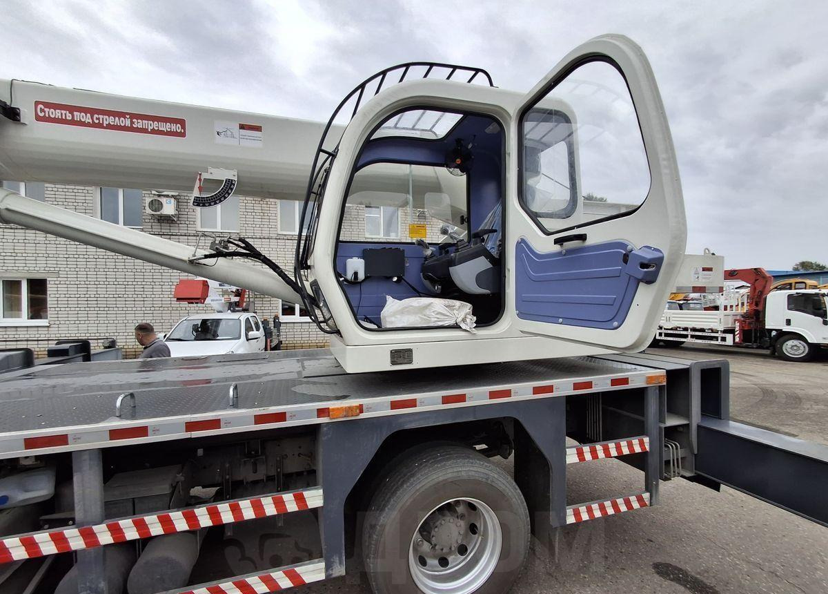 Новый Мобильный кран Isuzu Giga: фото 14 Новый Мобильный кран Isuzu Giga: фото 14