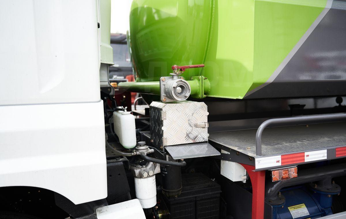 Новый Ассенизатор Isuzu Giga: фото 13 Новый Ассенизатор Isuzu Giga: фото 13