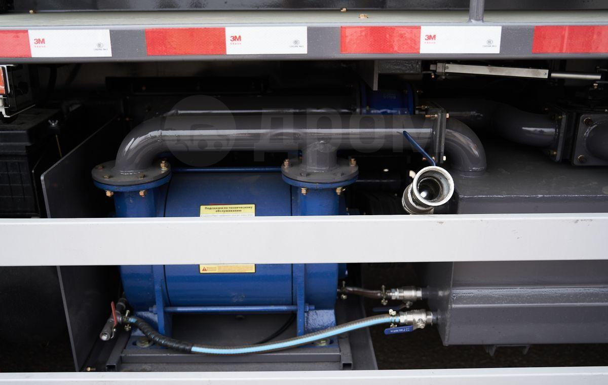 Новый Ассенизатор Isuzu Giga: фото 10 Новый Ассенизатор Isuzu Giga: фото 10