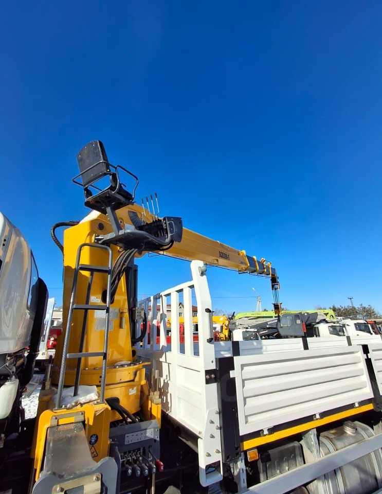 Новый Грузовик бортовой/ Платформа, Автоманипулятор Isuzu Giga: фото 15