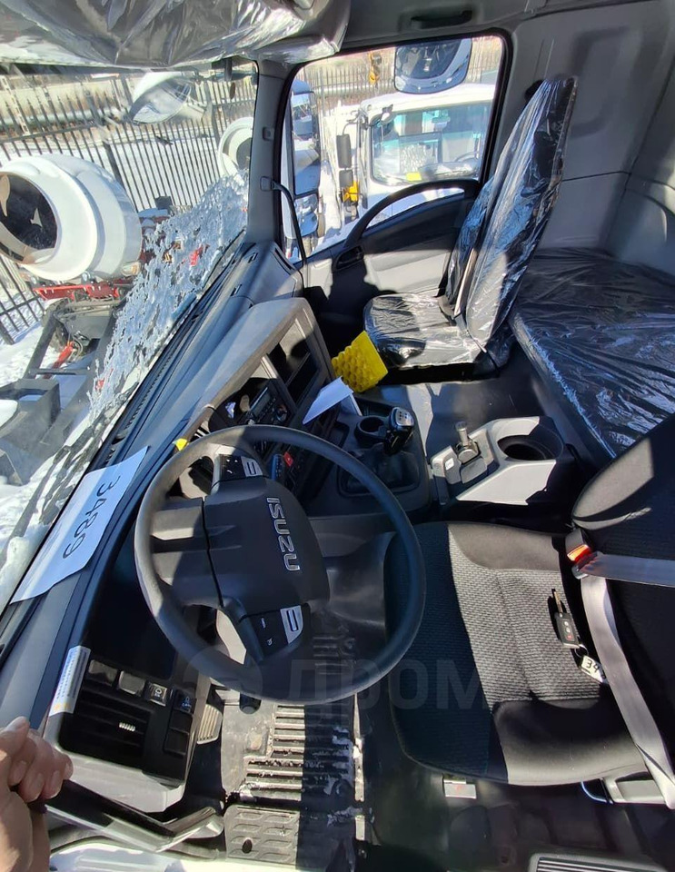 Новый Грузовик бортовой/ Платформа, Автоманипулятор Isuzu Giga: фото 28