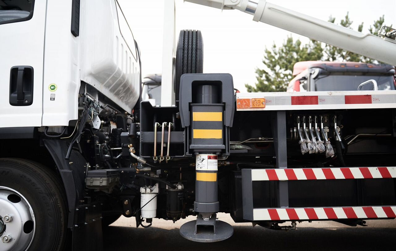 Новый Мобильный кран Isuzu STSQ10-WSL: фото 14