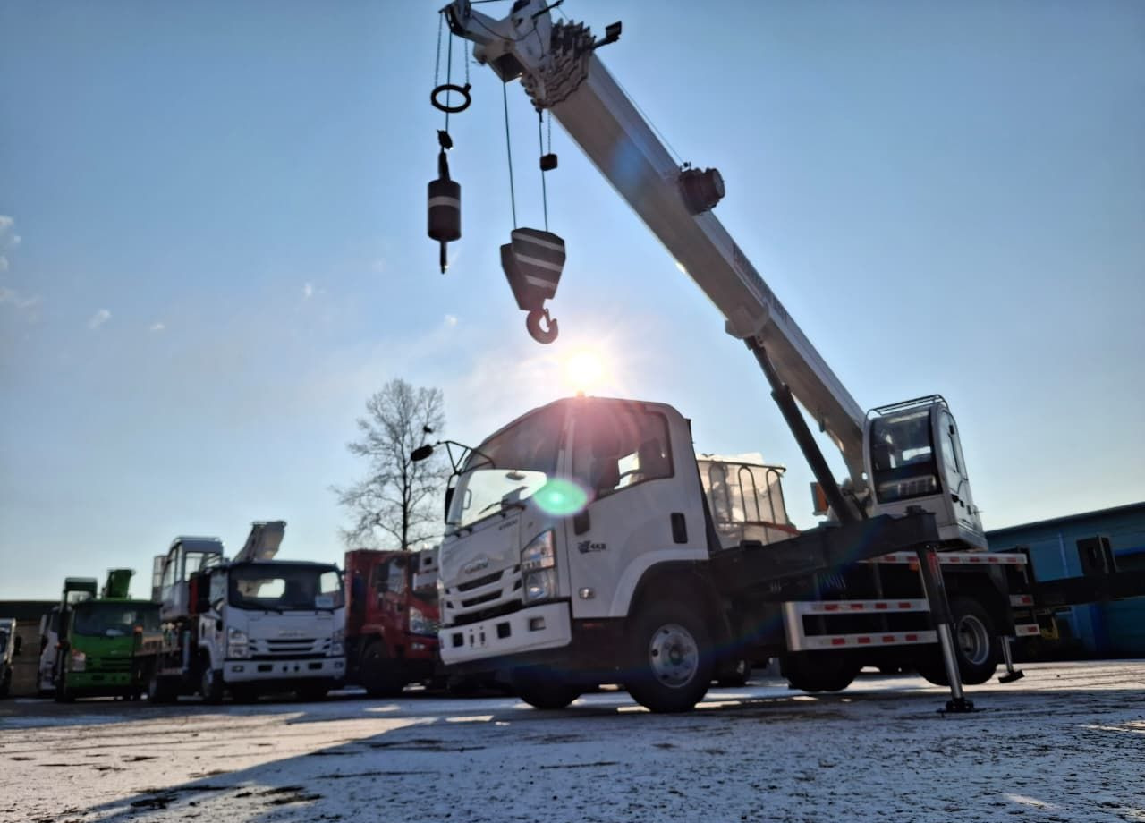 Isuzu STSQ5T - Мобильный кран: фото 3 Isuzu STSQ5T - Мобильный кран: фото 3