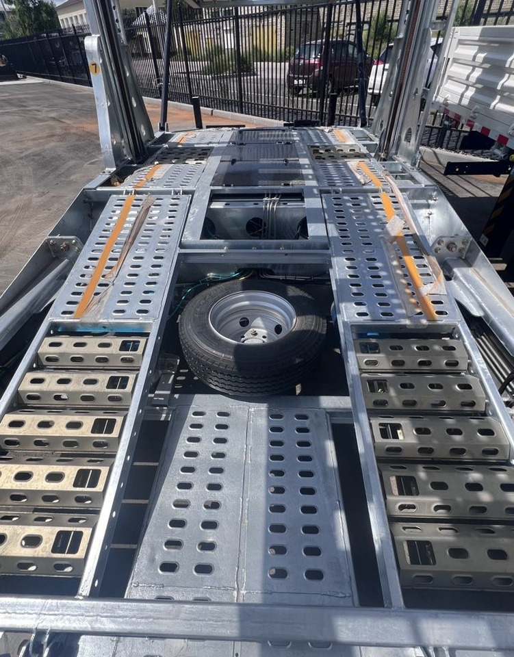 Новый Полуприцеп-автовоз Luxuda LZC9407BG: фото 10