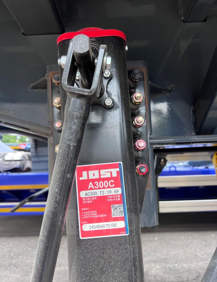 Новый Бортовой полуприцеп/ Платформа Luxuda LZC9408: фото 8