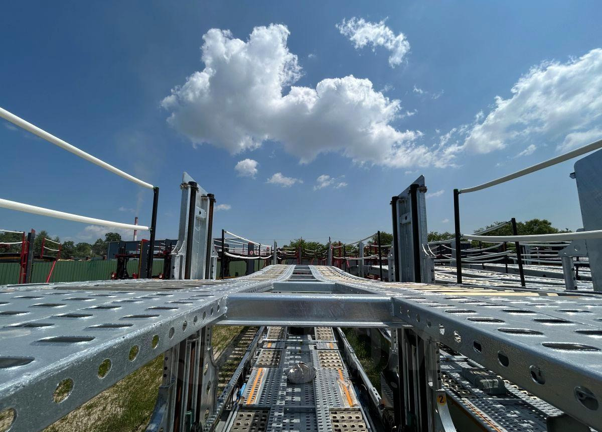 Новый Полуприцеп-автовоз Luxuda LZC94O7BG: фото 9