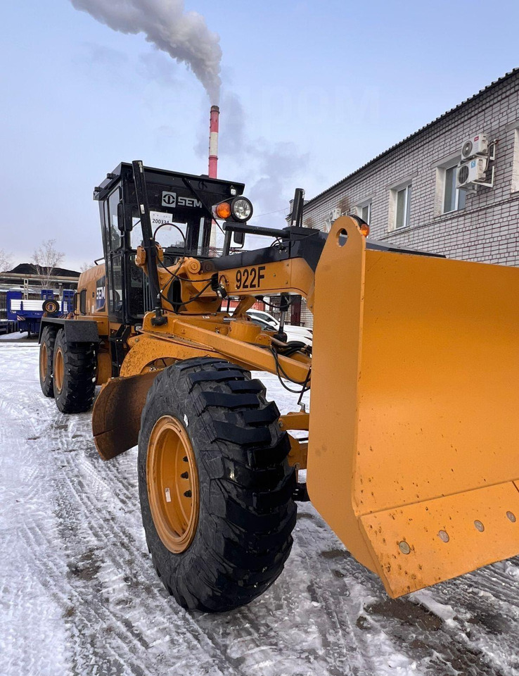 Новый Грейдер SEM 922F AWD: фото 8