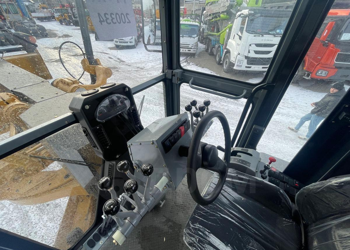 Новый Грейдер SEM 922F AWD: фото 9 Новый Грейдер SEM 922F AWD: фото 9