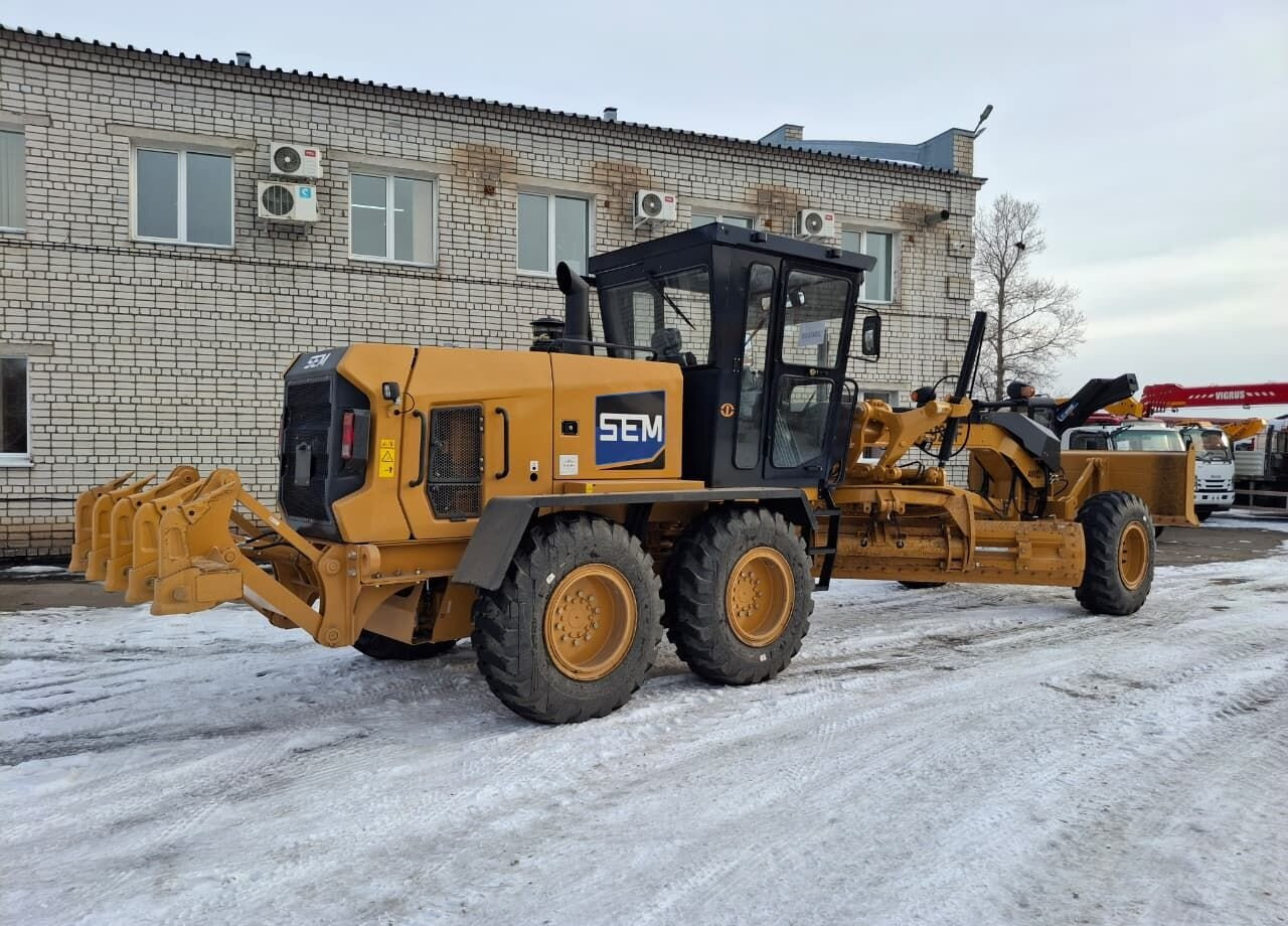 SEM 922F - Грейдер: фото 3 SEM 922F - Грейдер: фото 3