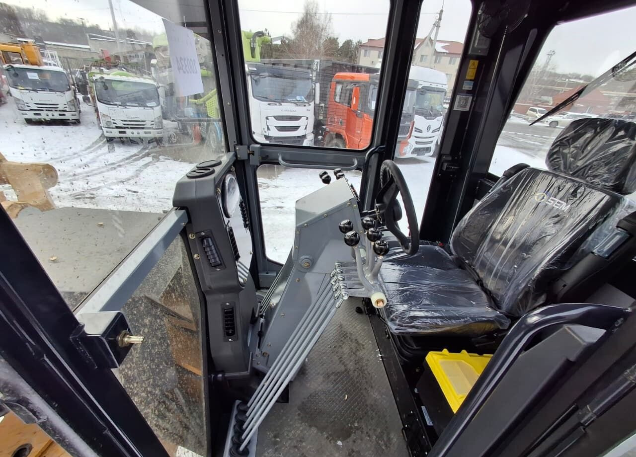 Новый Грейдер SEM 922F: фото 12 Новый Грейдер SEM 922F: фото 12